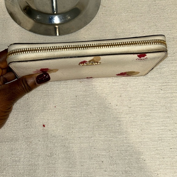 Coach Rose long zippy Wallet - Picture 6 of 15